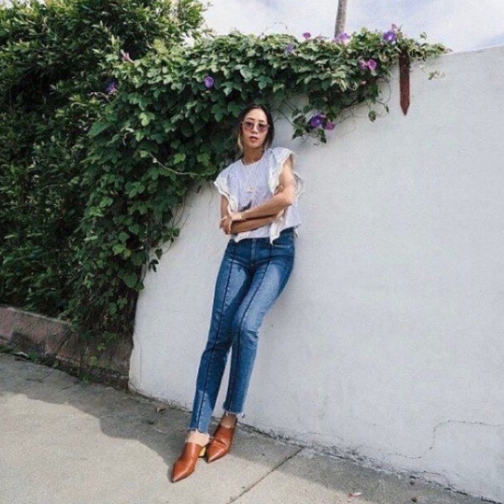 NWOT PAIGE Vintage Julia Jeans with Uneven Hem